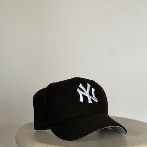 NY Yankee New Era Snapback Hat